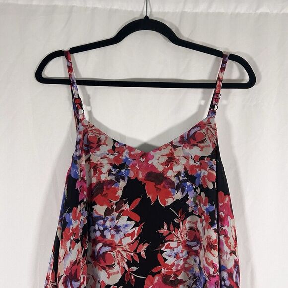 Torrid Sophie Blouse Women's 1 1X Black Red Floral Vneck Sleeveless Tank Top - Picture 8 of 9